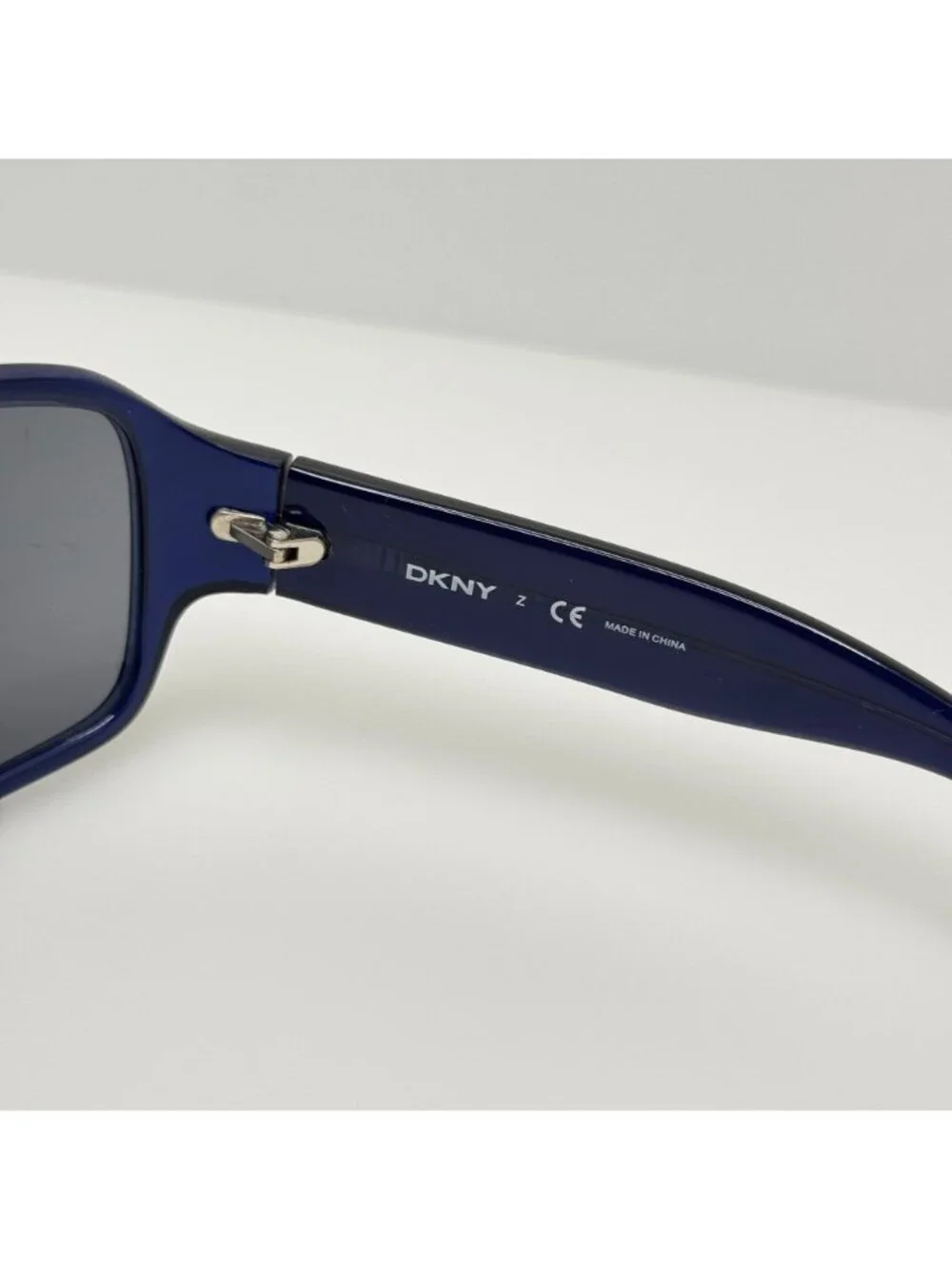 DKNY Sunglasses DY4036 3212/87 62-17-125